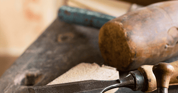 Utensili da falegnameria sul banco